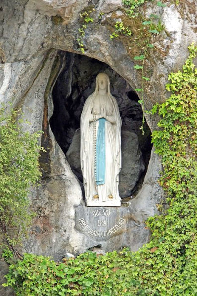 Our Lady of Lourdes and the Angels
