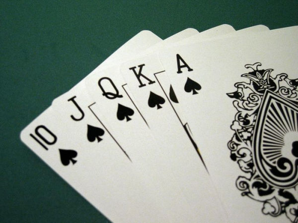 LEARN ONLINE POKER FROM THE EXPERT