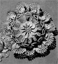 Title: Une grande et un coussinet de petits patrons au Crochet, Author: Unknown