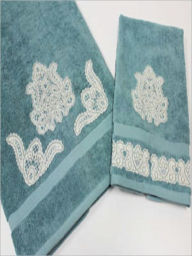 Title: Battenburg Lace Embellished on Towels-Instructions for creating a stylish decoration for towels with Battenburg lace!, Author: Embroidery Designs