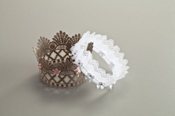 Kindle no sew lace crowns to make at home