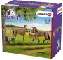 Alternative view 2 of Schleich Hanoverian Family in the pasture