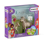 Alternative view 1 of Schleich Horse Club Hannah's First Aid Kit