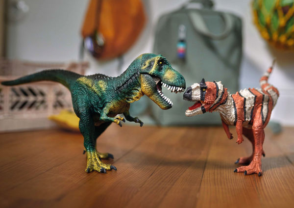 Majungasaurus Dinosaur Toy