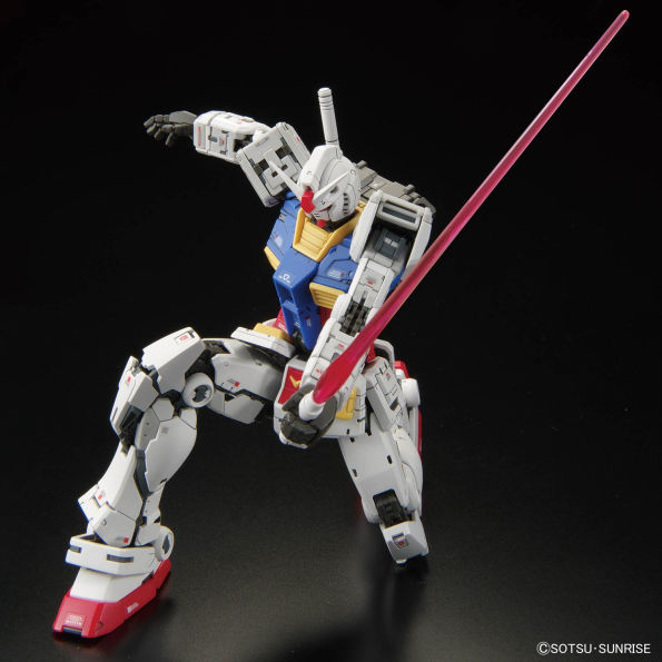RX-78-2 Gundam Ver. 2.0, Bandai Hobby RG 1/144 by Bandai Hobby