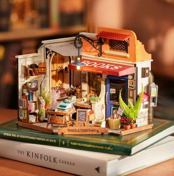DIY Mini House of Corner Bookstore