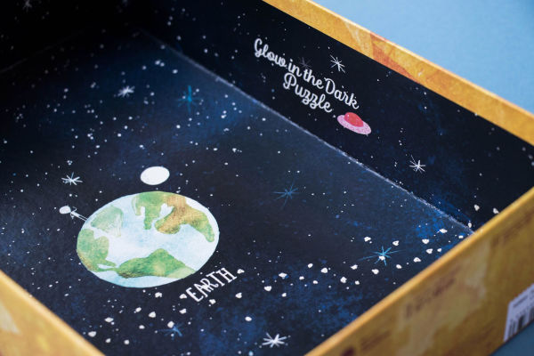 Discover the Planets 200 Piece Glow-in-the-Dark puzzle