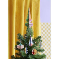 Title: Festive Ornament Set