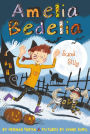 Amelia Bedelia Scared Silly (Amelia Bedelia Holiday Chapter Book #2)