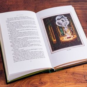 The Hobbit Deluxe Illustrated by the Author: Special Edition