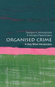 Criminology: A Very Short Introduction by Tim Newburn, Paperback