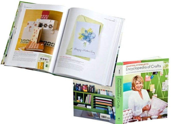 Martha Stewart's Encyclopedia of Crafts: An A-to-Z Guide with Detailed Instructions and Endless Inspiration