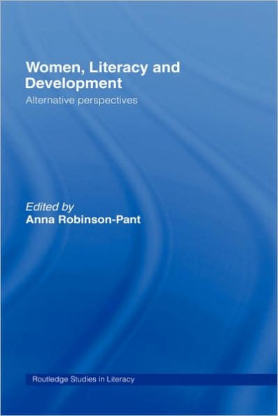 Women, Literacy and Development / Edition 1