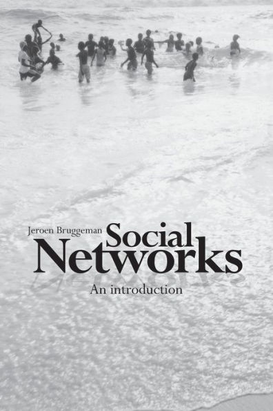 Social Networks: An Introduction / Edition 1