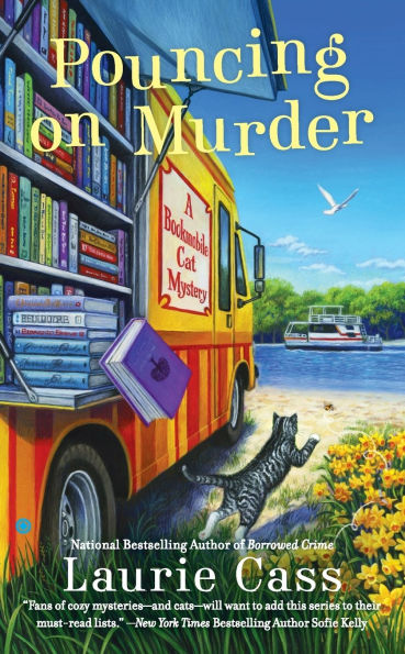 Pouncing on Murder (Bookmobile Cat Series #4)