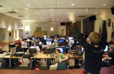 Alternative view 11 of LAN Party: Inside the Multiplayer Revolution