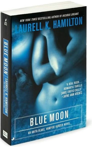Blue Moon (Anita Blake Vampire Hunter Series #8)