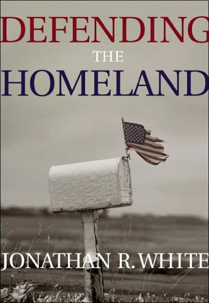 Defending the Homeland: Domestic Intelligence, Law Enforcement, and Security / Edition 1