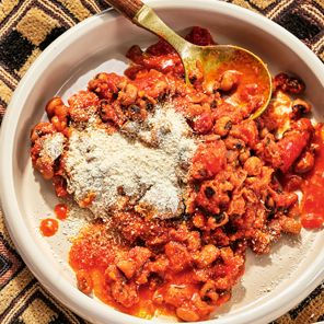 Ghana to the World: Recipes and Stories That Look Forward While Honoring Past