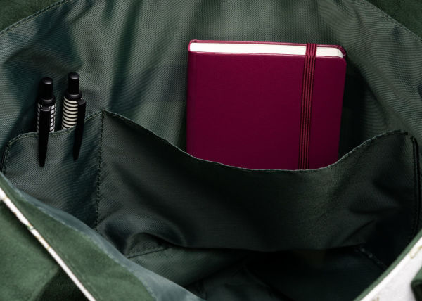 B&N Exclusive Deluxe Holiday Tote