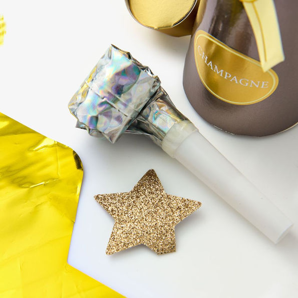 Champagne Bottle Surprise Crackers