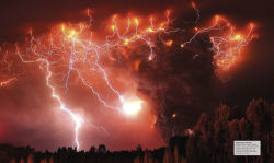 Alternative view 5 of Earth: The Definitive Visual Guide, New Edition