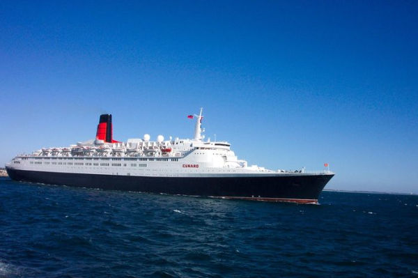 QE2: A 50th Anniversary Celebration: A 50th Anniversary Celebration