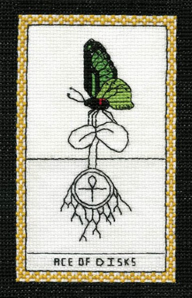 The Butterfly Wisdom Tarot: Guiding Wings for Your Journey (Tarot Kit Box Set with 78 Cards and Guide Book)