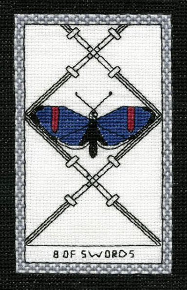 The Butterfly Wisdom Tarot: Guiding Wings for Your Journey (Tarot Kit Box Set with 78 Cards and Guide Book)