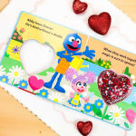 Alternative view 8 of Sesame Street: Elmo Loves His Friends!