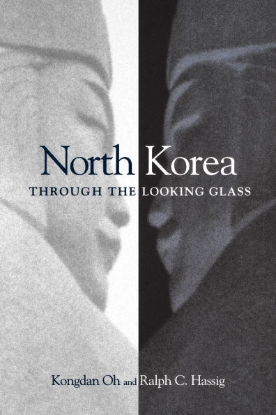 North Korea through the Looking Glass / Edition 1