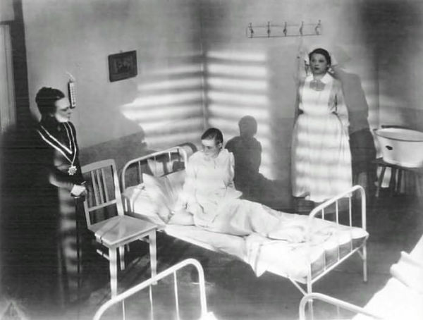 Weimar Cinema 1919-1933: Daydreams and Nightmares