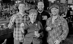 Alternative view 3 of Malort: The Redemption of a Revered and Reviled Spirit