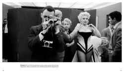 Alternative view 18 of Photographers