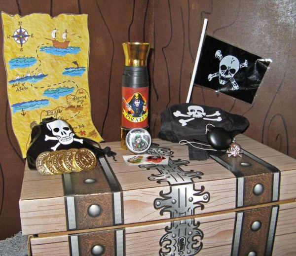 My Pirate's Tale [With Pirate Flag, Eye Patch, Bandana, Telescope, Ring and Map and Compass]