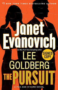 Free new ebook download The Pursuit 9781101965931 by Janet Evanovich, Lee Goldberg