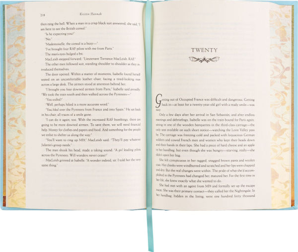 The Nightingale Deluxe Edition: A Novel