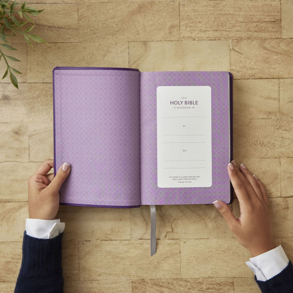 KJV Giant Print End-of-Verse Reference Bible, Purple Leathersoft, Red Letter, Comfort Print