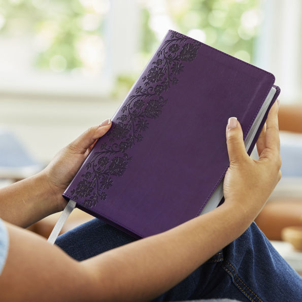 KJV Giant Print End-of-Verse Reference Bible, Purple Leathersoft, Red Letter, Comfort Print