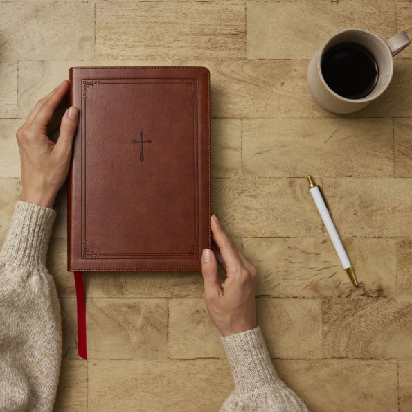 NKJV Giant Print End-of-Verse Reference Bible, Leathersoft, Red Letter