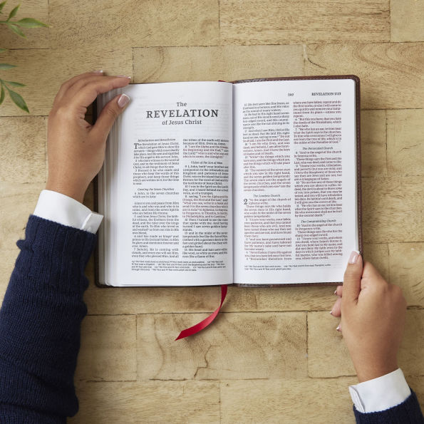 NKJV, Personal Size New Testament, Brown Leathersoft, Red Letter, Comfort Print