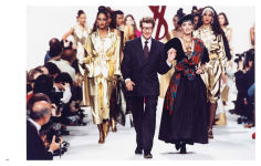 Alternative view 8 of Yves Saint Laurent: Gold: Fashion, Jewelry, Shoes, and Bags