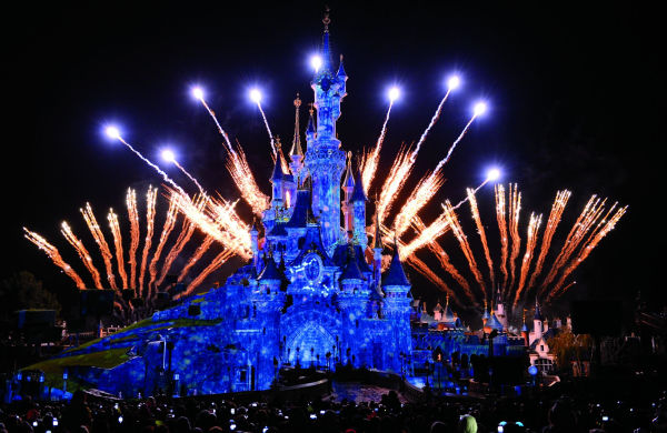 Holiday Magic at the Disney Parks: Celebrations Around the World from Fall to Winter