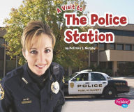 Title: The Police Station: A 4D Book, Author: Patricia J. Murphy