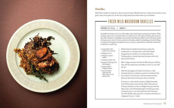 Wild Mushrooms: A Cookbook and Foraging Guide