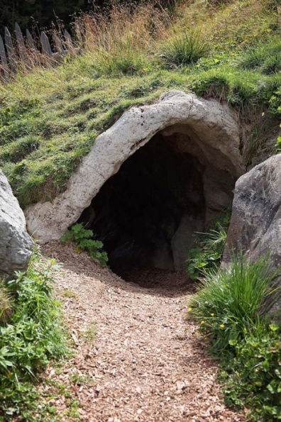Cave Entrance Spelunking Journal: 150 Page Lined Notebook/Diary
