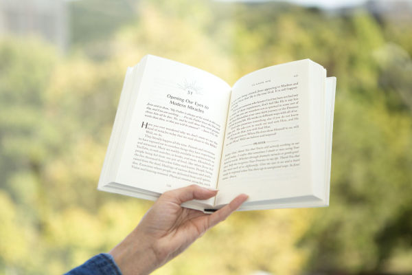 to Know Him: A 90-Day Invitation Come God As You Are