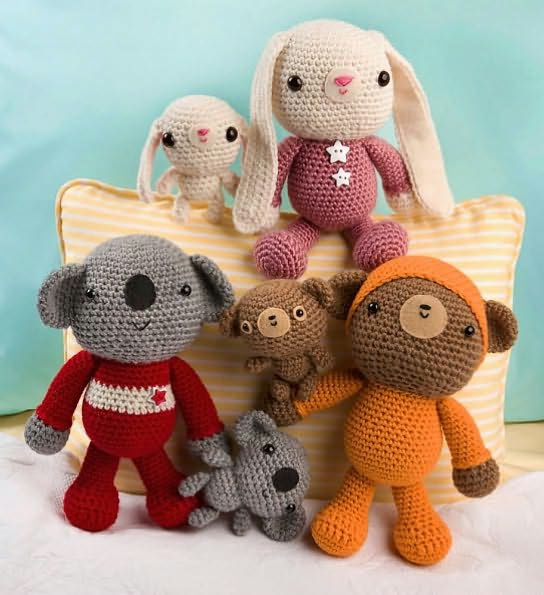 Amigurumi Two!: Crocheted Toys for Me and You and Baby Too