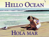 Alternative view 1 of Hola mar / hello ocean (Spanish Bilingual Edition)