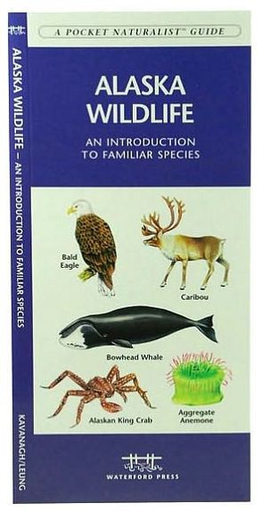 Alaska Wildlife: A Folding Pocket Guide to Familiar Animals